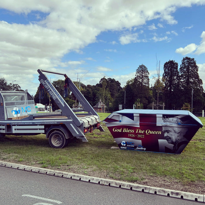 Commemorative Skip Tribute to Queen Elizabeth II